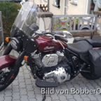 Meine erste Indian vor meiner Garage
