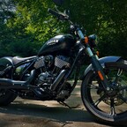 Indian Chief Dark Horse 2022 Black Smoke