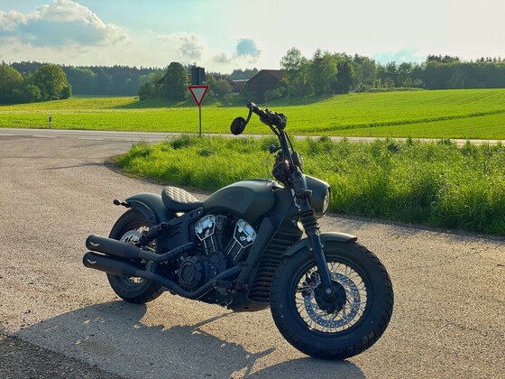 Meine Scout Bobber Wunderkind all-black