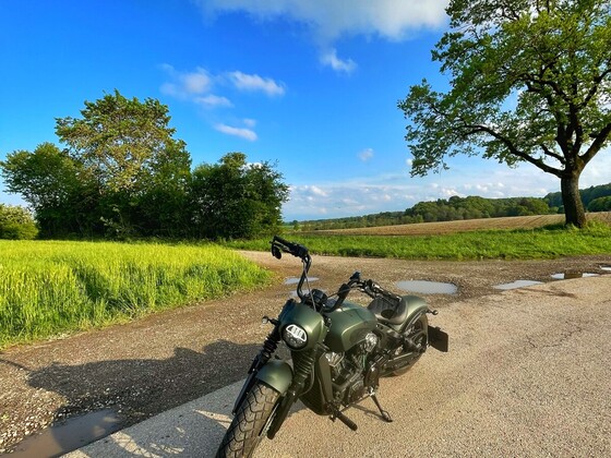 Meine Scout Bobber Wunderkind all-black