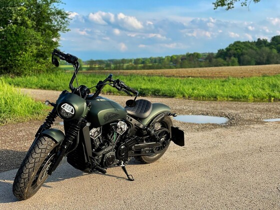 Meine Scout Bobber Wunderkind all-black