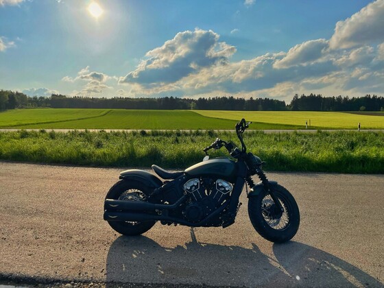 Meine Scout Bobber Wunderkind all-black